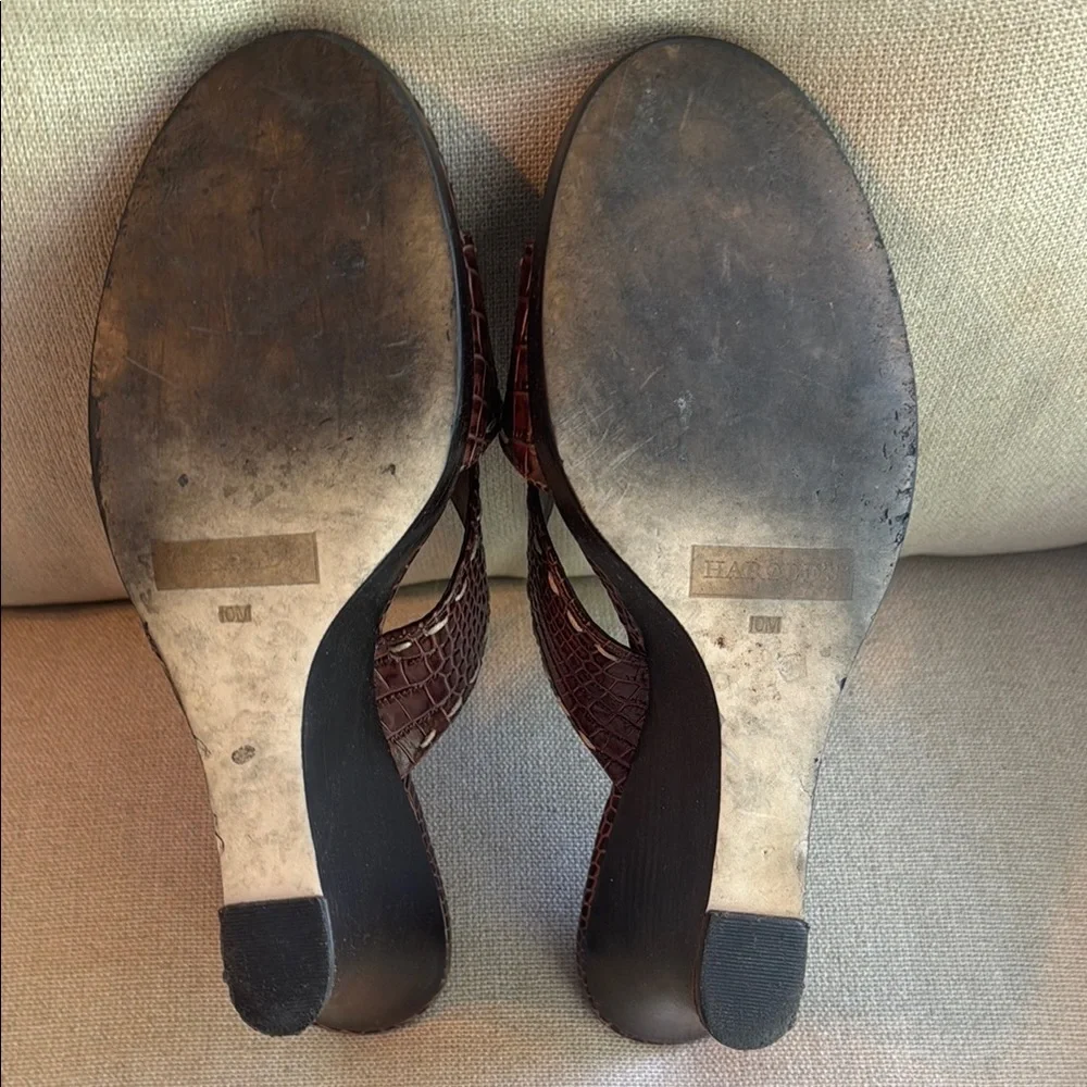 Harold's Vintage Brown Leather Wedges with‎ Woven Design